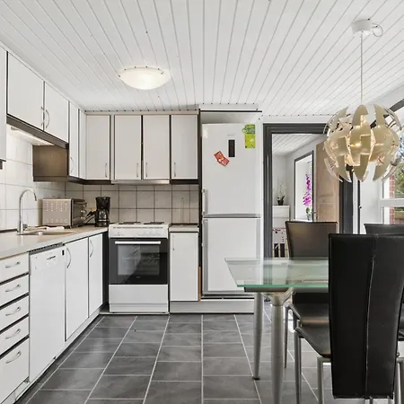 Spacious Near Limfjord And Nature Oster Assels