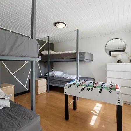 Spacious Near Limfjord And Nature 度假居